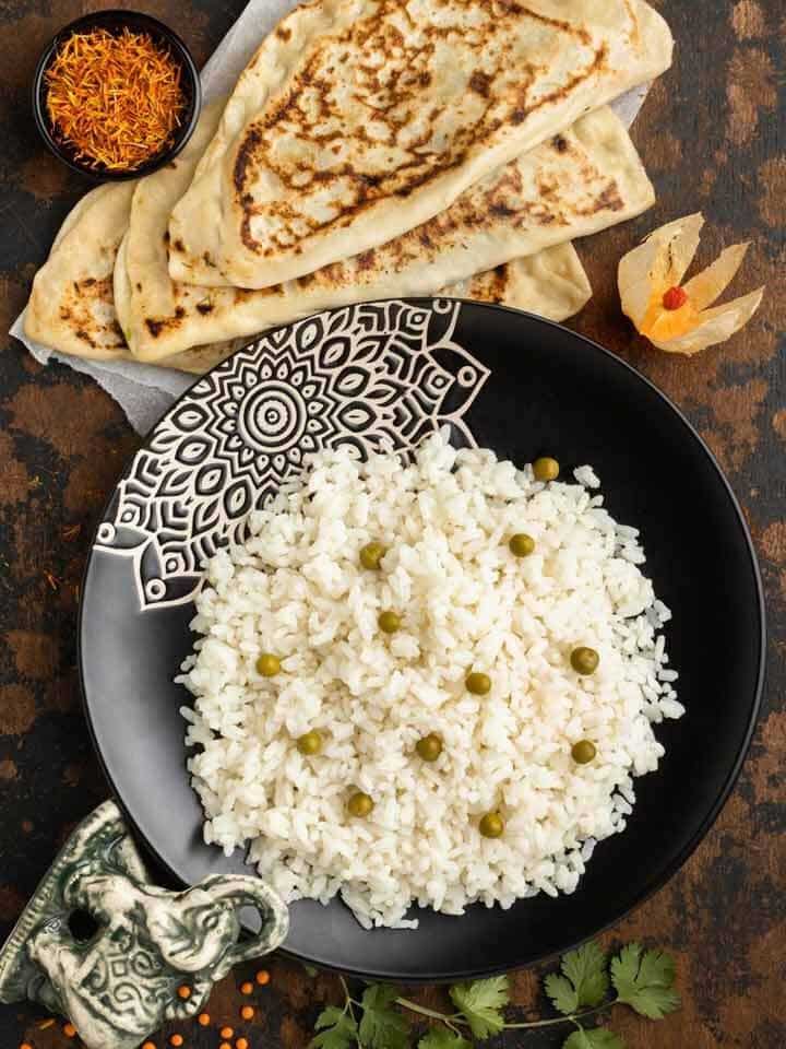 Rice vs roti for weight loss: What is better for dinner?