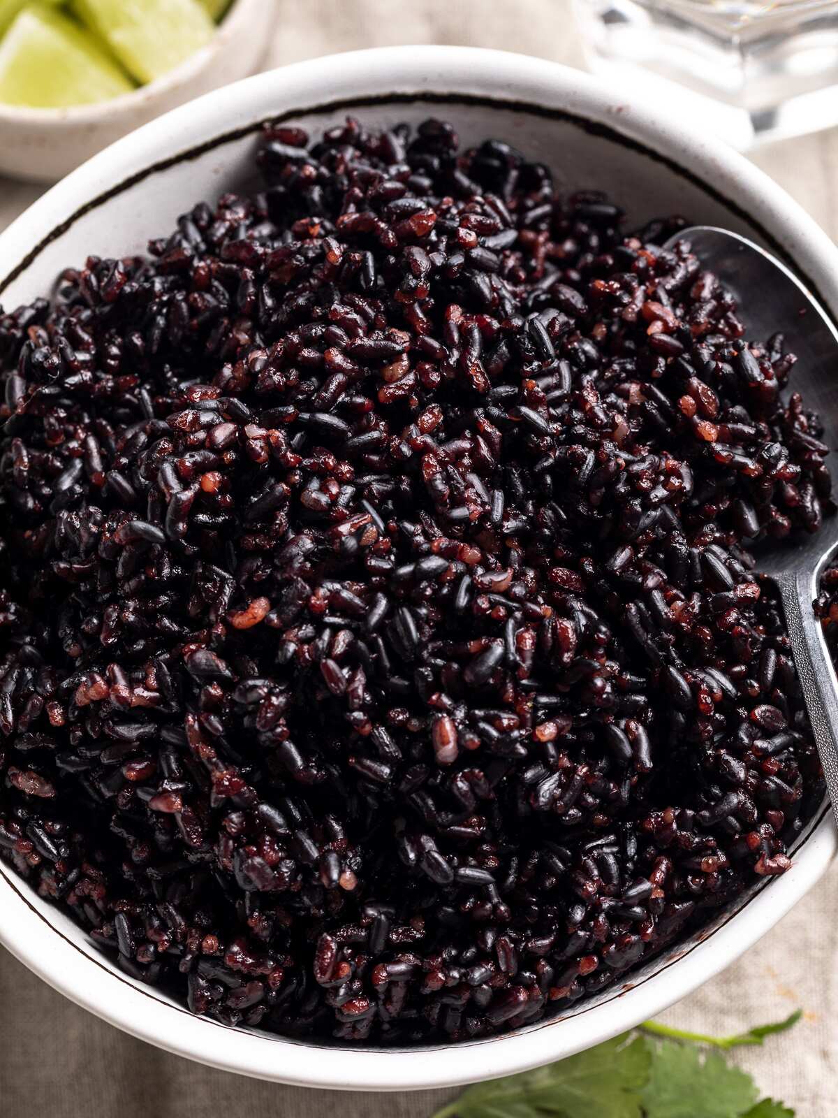 8 health benefits of eating black rice