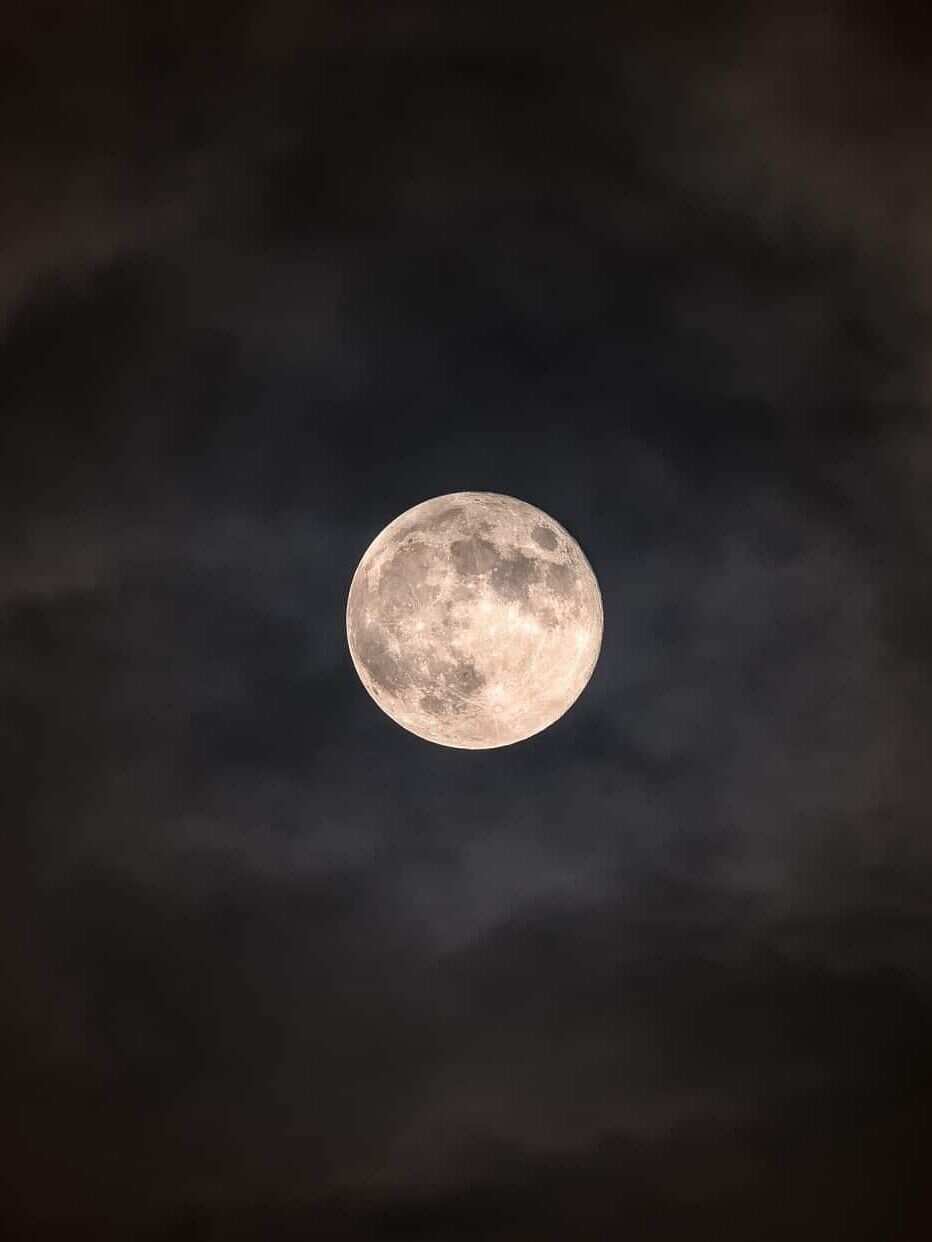How Does The Full Moon Impact Your Sleep how-does-the-full-moon-impact-your-sleep