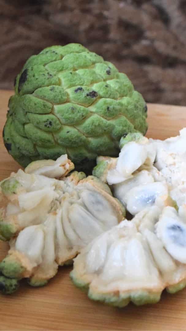7 Benefits of custard apple for skin