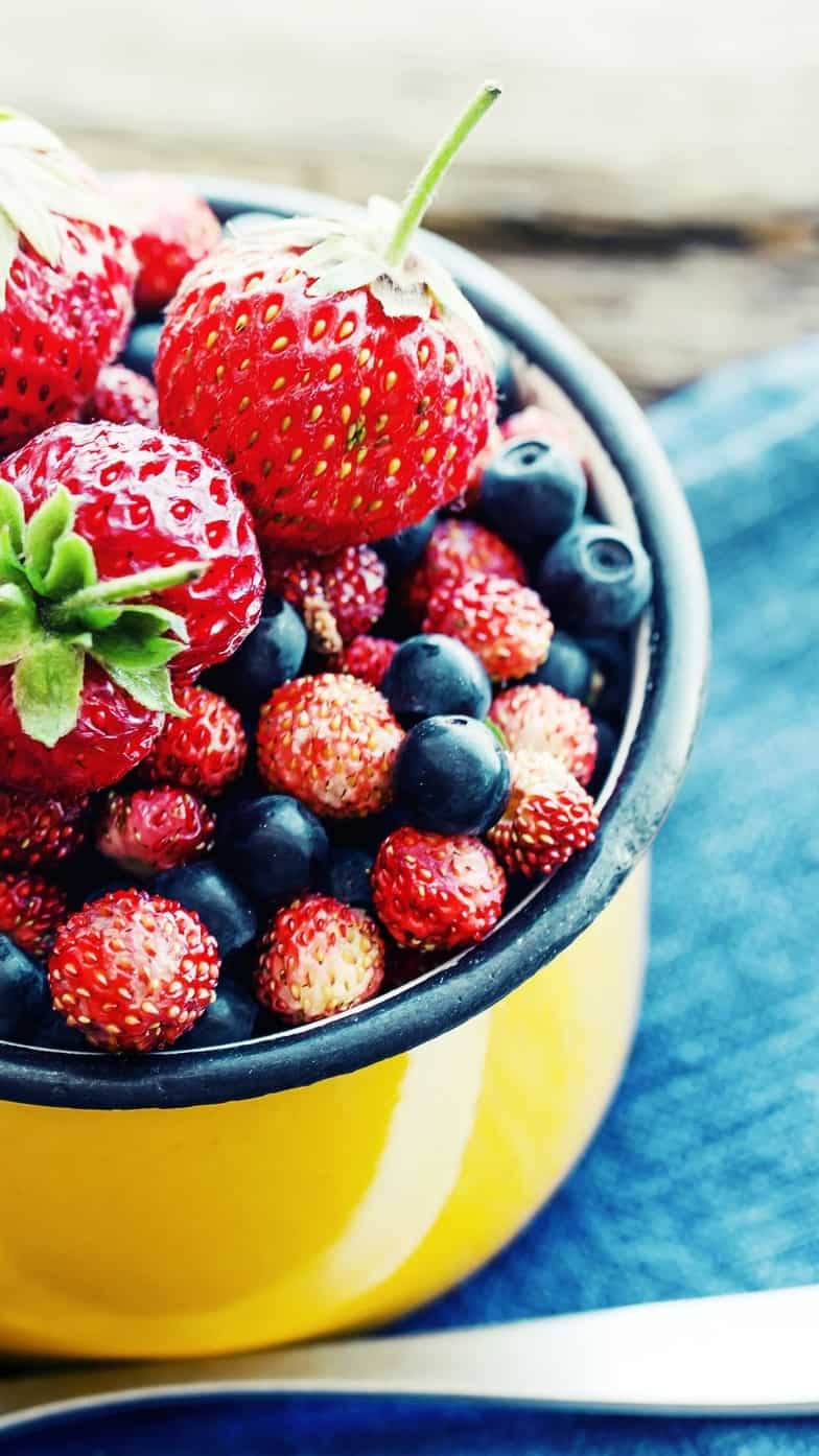 8 amazing health benefits of berries