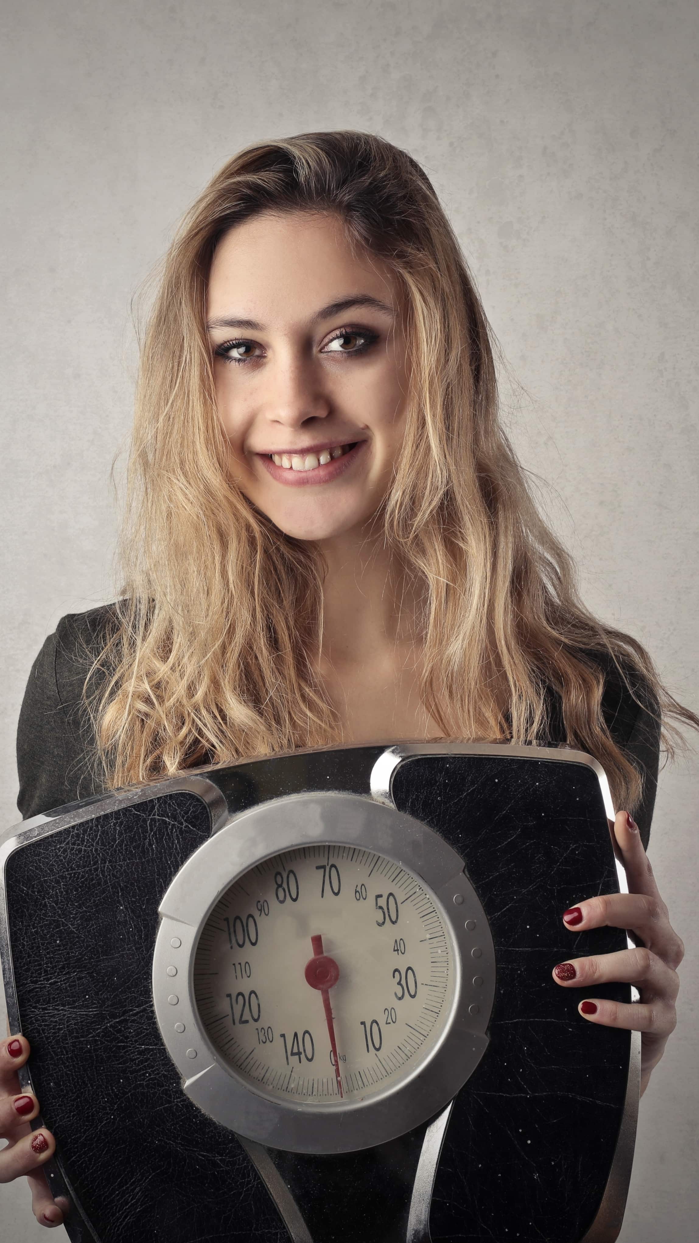 8 Fruits That Help In Weight Loss
