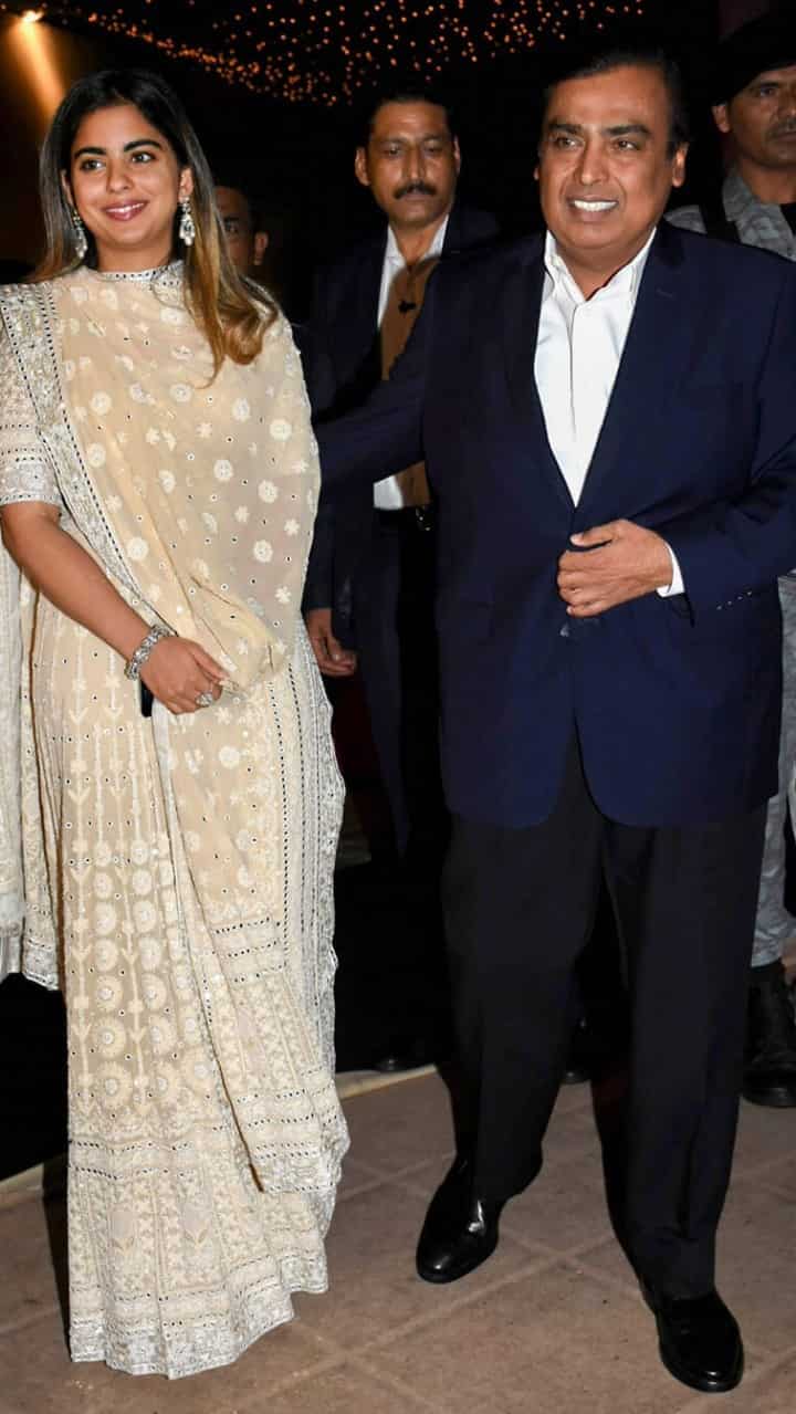 Isha Ambani Mukesh Ambani s Luxury Indian Clothing Brand Partners isha-ambani-mukesh-ambani-s-luxury-indian-clothing-brand-partners