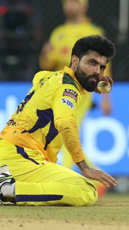 10 Players With Most Catches In IPL History 10-players-with-most-catches-in-ipl-history